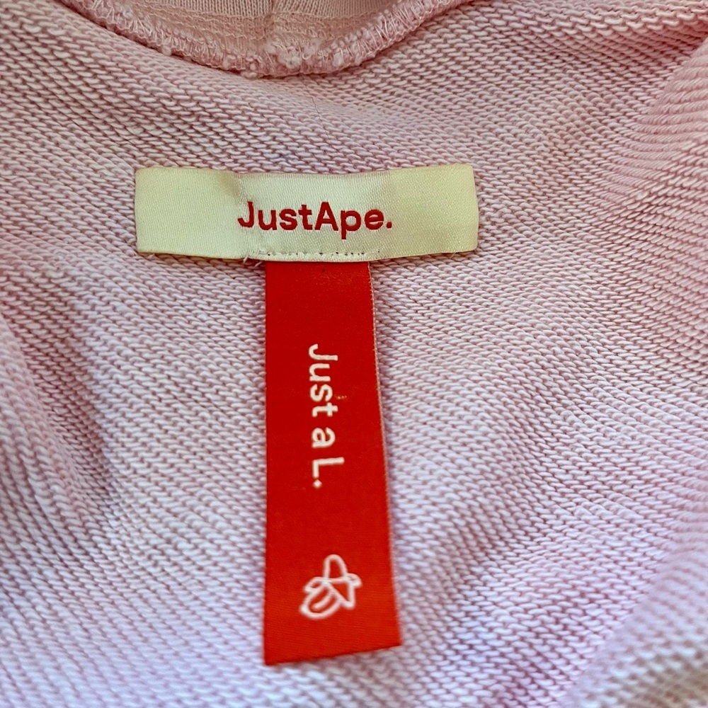 RARE Just Ape Studios Season 1
"Split" Hoodie - Pink/Red - Limited
Web3 Merch - Picture 6 of 17